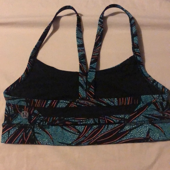 Lululemon Sportsbra - Picture 2 of 5